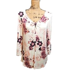 3/$15  Nue Options Floral Blouse Size M